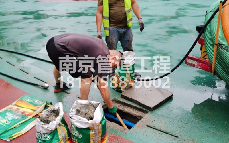 竹镇镇管道清淤