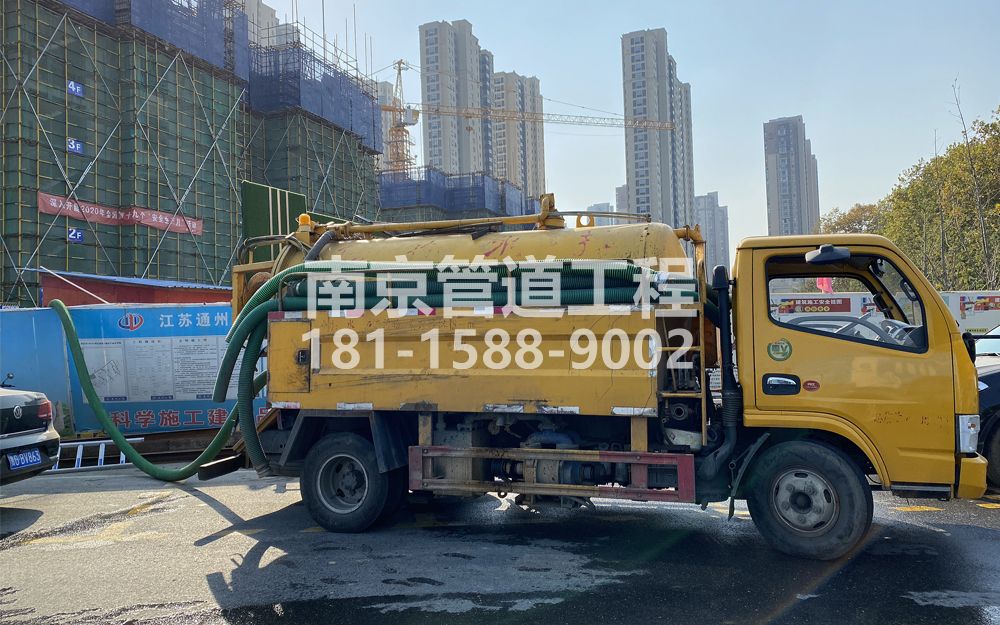 265竹镇镇建筑工地抽粪